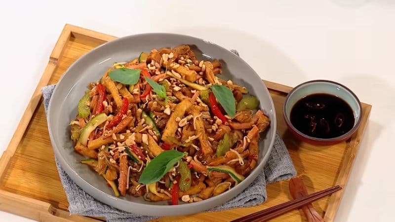 Hủ Tiếu Xào Chay (Pad Thai Chay)